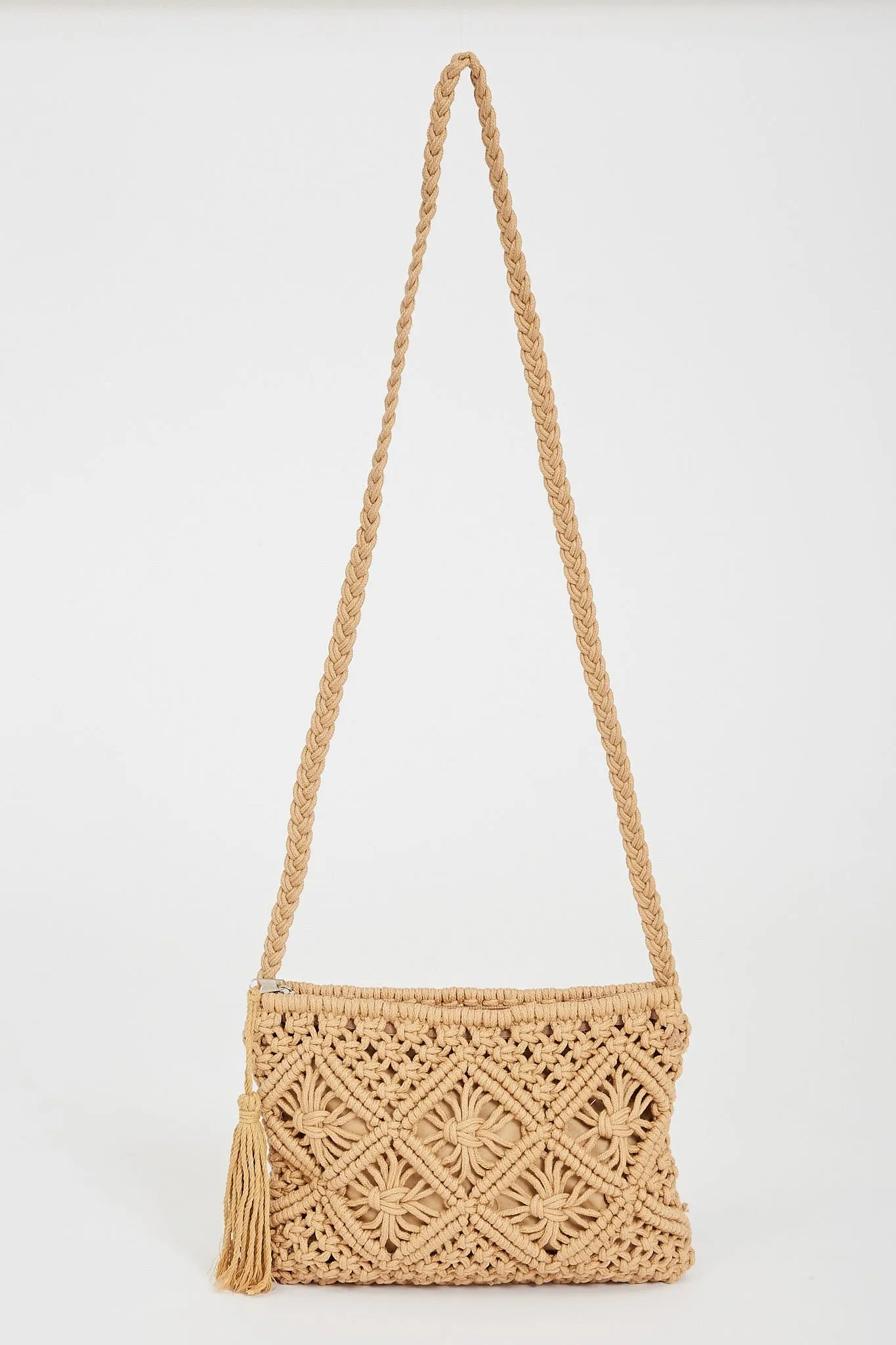 August   Delilah Lisbon Clutch In Camel