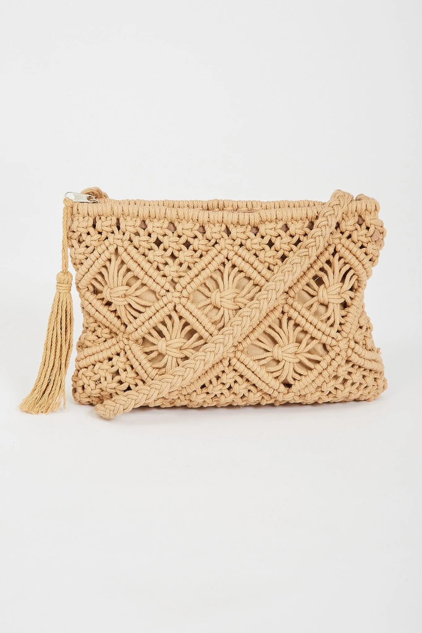 August   Delilah Lisbon Clutch In Camel