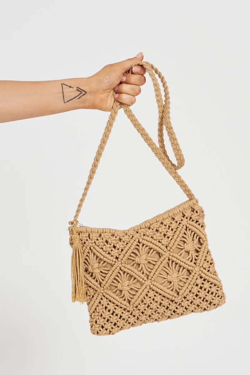 August   Delilah Lisbon Clutch In Camel