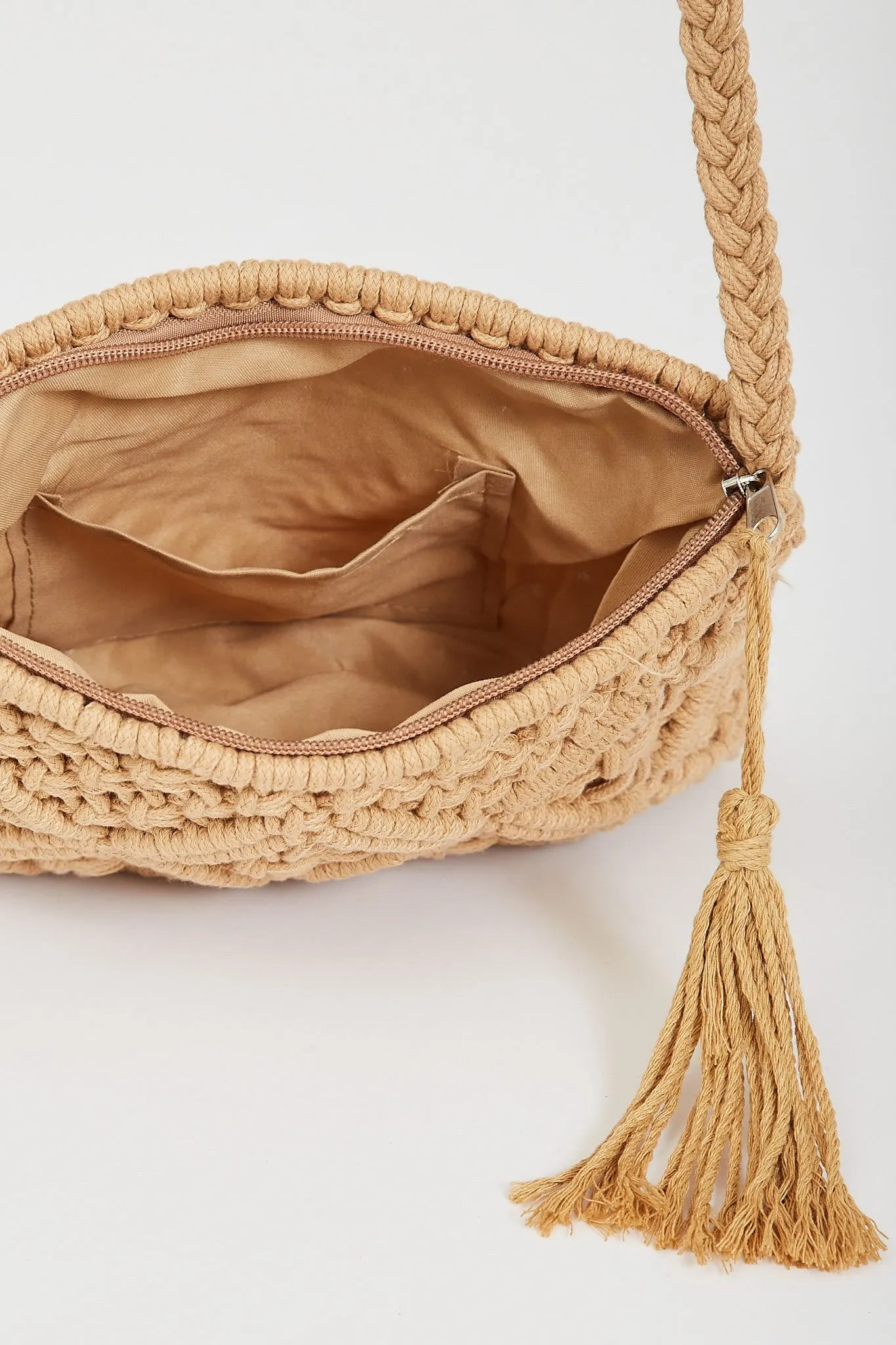 August   Delilah Lisbon Clutch In Camel