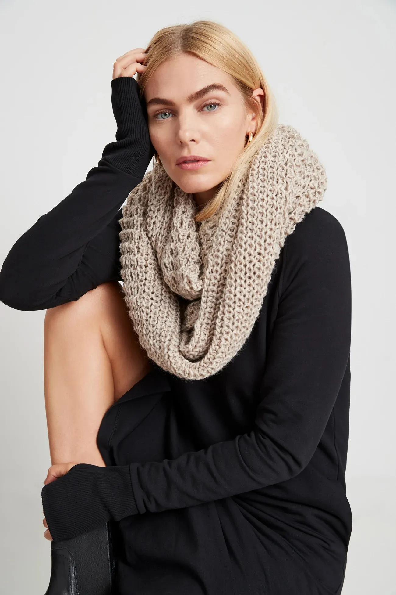Glow Club Free Gift  Beige London Scarf