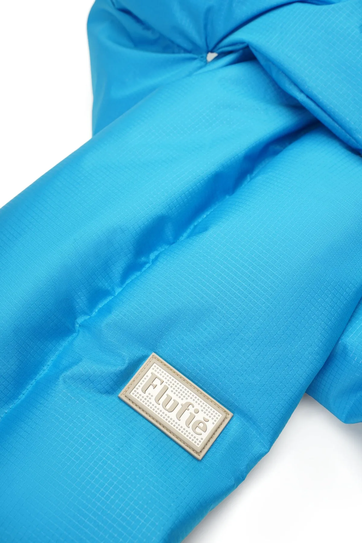 Iceberg Shiny Pillow Scarf