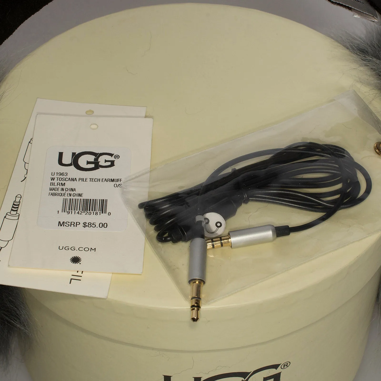 UGG Toscana Pile Tech Wired Earmuffs
